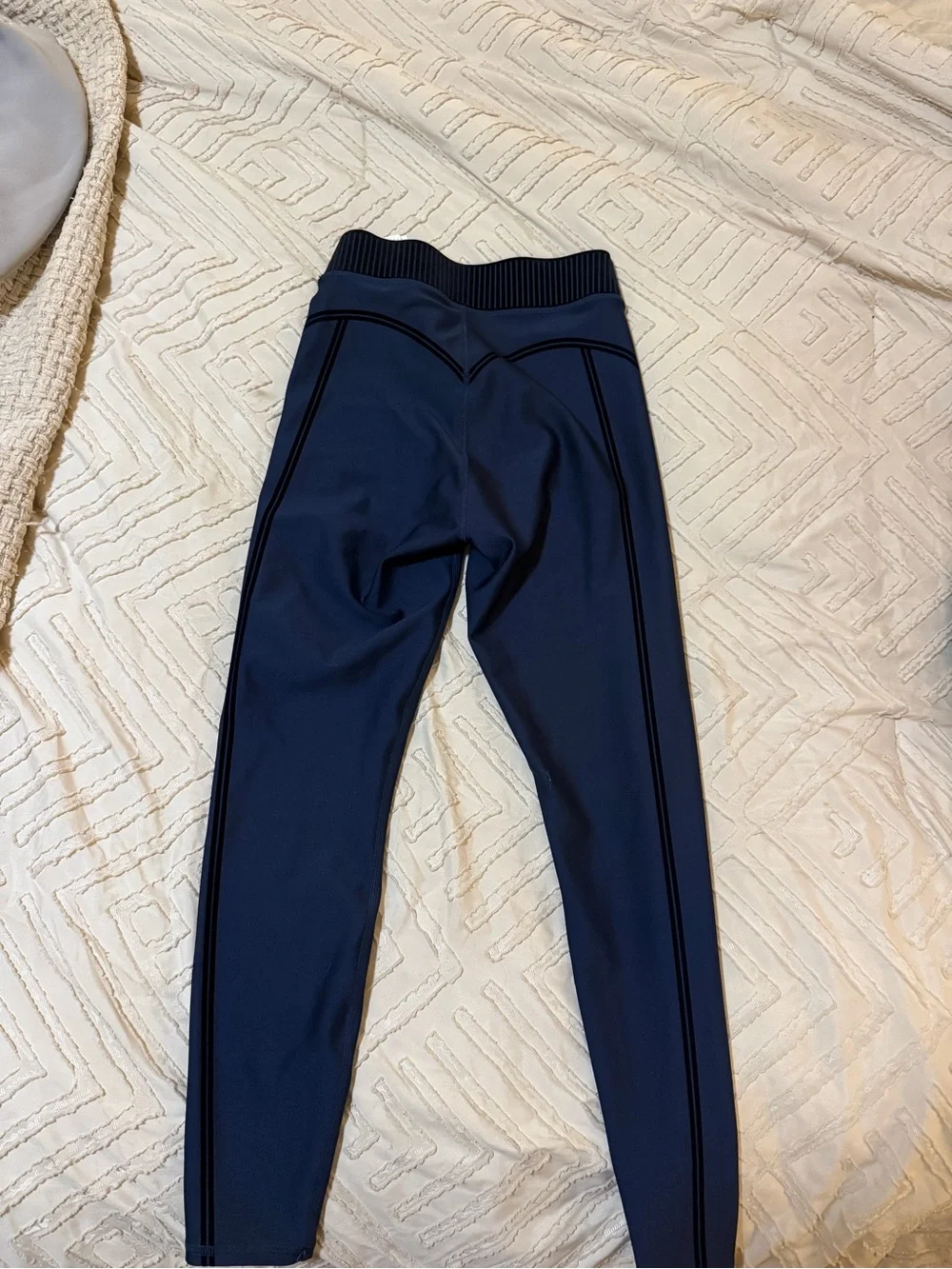 ALO Yoga airlift high waist 7/8 line up legging